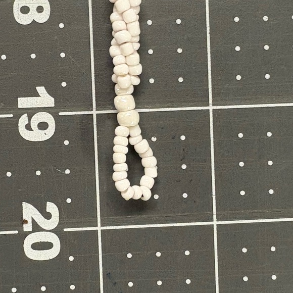 Shell Necklace - Picture 4 of 5